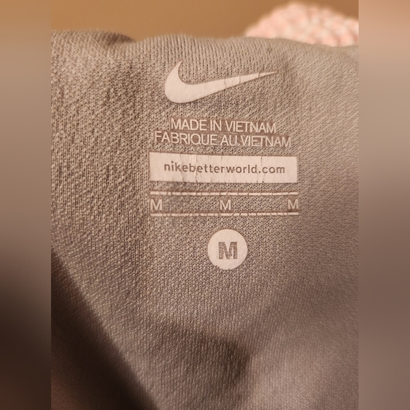 Nike Red Athletic Shorts Women's Medium - Picture 4 of 6